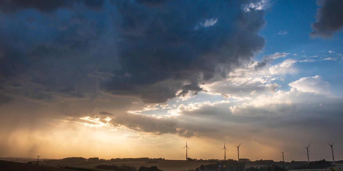 Electricity generation and electricity trading in March 2021